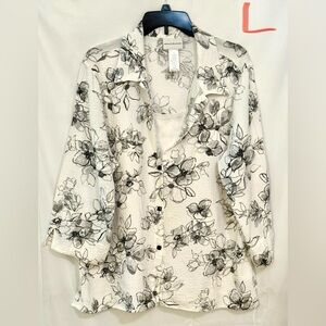 Alfred Dunner Blouse Black and White Floral Print
